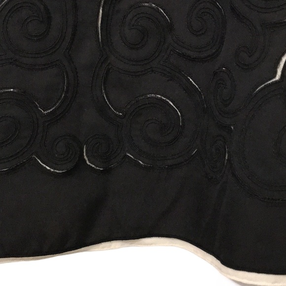 Catherine Malandrino Cut-Out Appliqués Dress - Picture 7 of 10